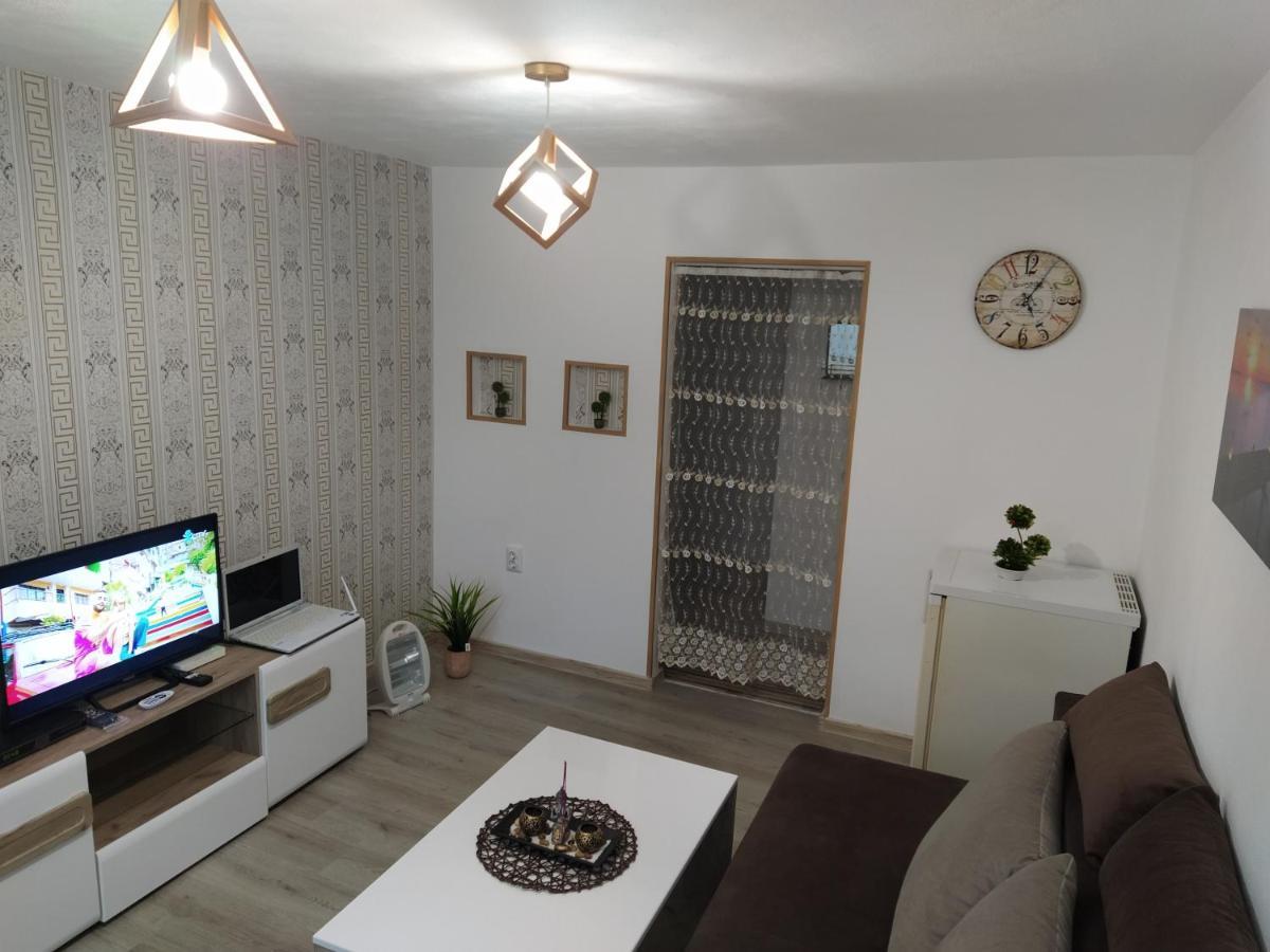 Varna Studio Esterno foto