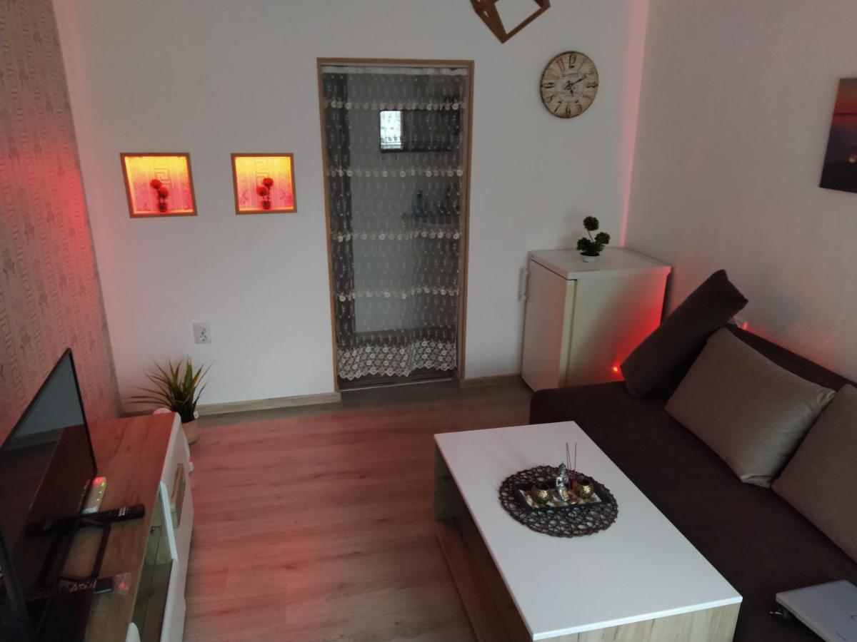 Varna Studio Esterno foto